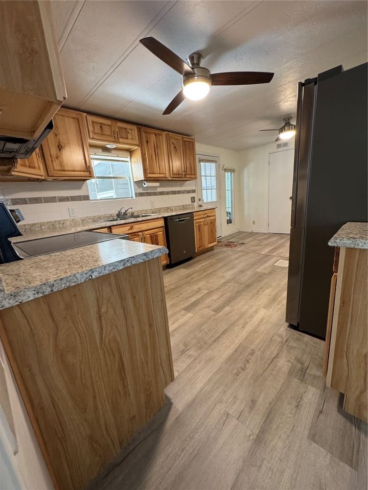 131 Pinewood Ter #8 photo 5