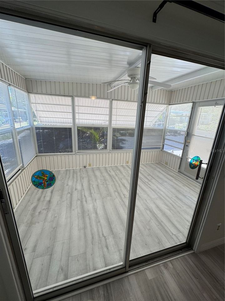131 Pinewood Ter #8 photo 15