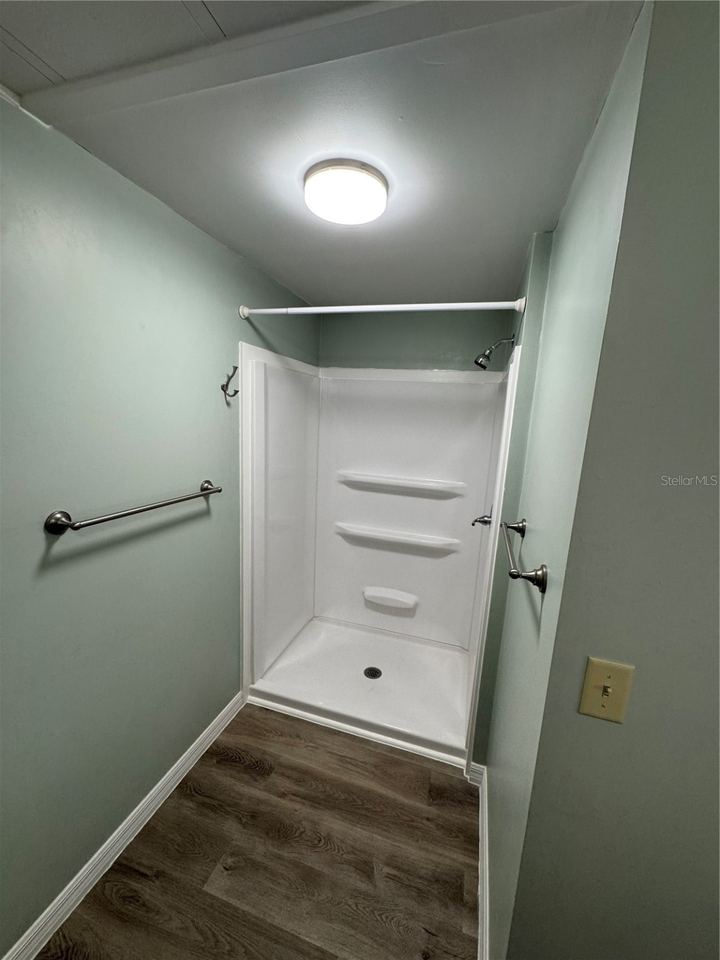 131 Pinewood Ter #8 photo 29