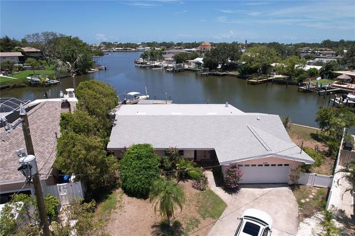 3995 South Cir, Largo