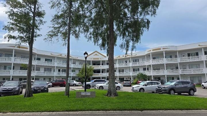 2429 Ecuadorian Way #63, Clearwater