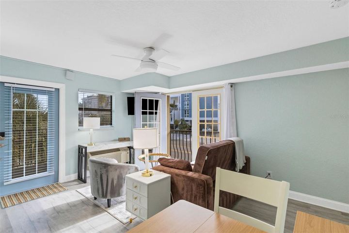 16333 Gulf Blvd #215 photo 11