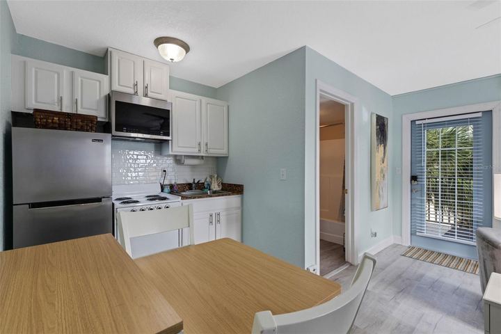 16333 Gulf Blvd #215 photo 14
