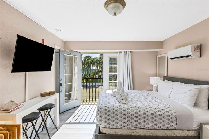 16333 Gulf Blvd #215 photo 24