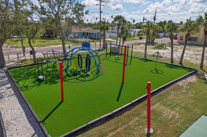 16333 Gulf Blvd #215 photo 35