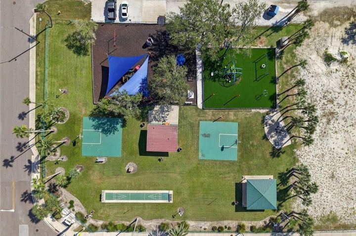 16333 Gulf Blvd #215 photo 38