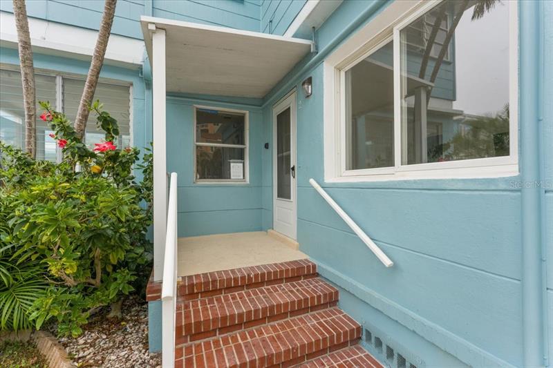 483 E Shore Dr #E2 photo 1