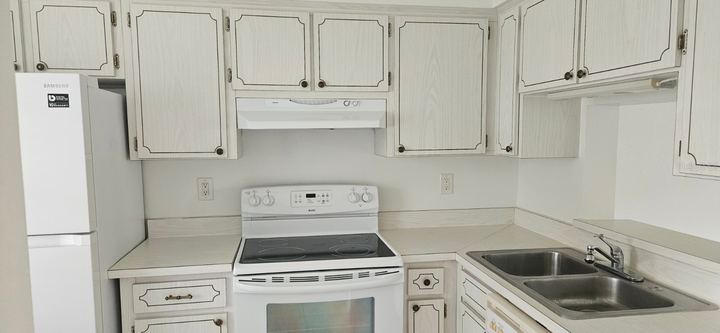1701 Pinehurst Rd #16D photo 8