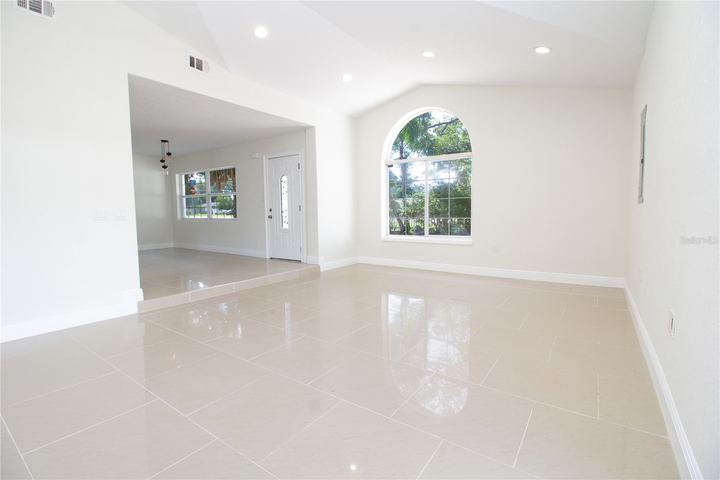 2720 State Road 590 photo 15