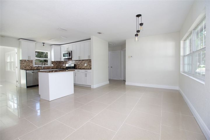 2720 State Road 590 photo 20