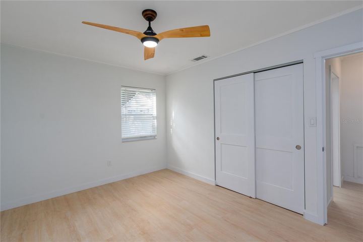 750 Bay Esplanade photo 11