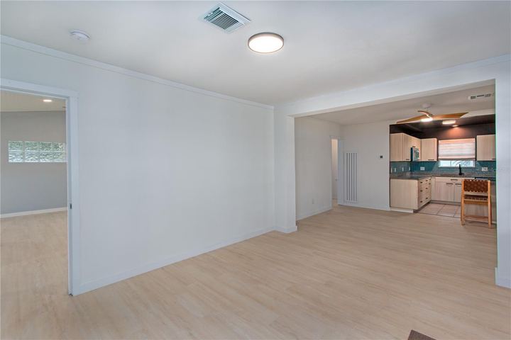 750 Bay Esplanade photo 12