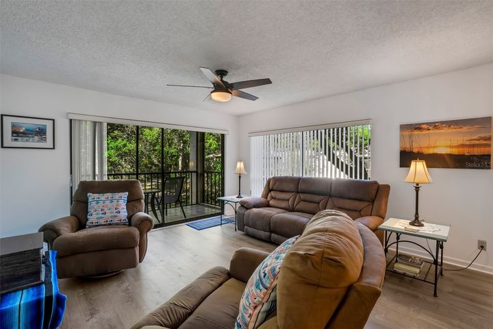 700 Starkey Rd #1122 photo 10