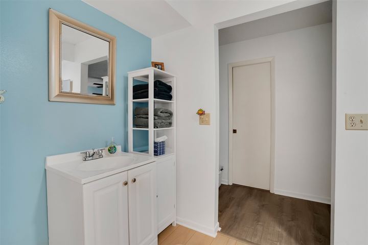 700 Starkey Rd #1122 photo 24