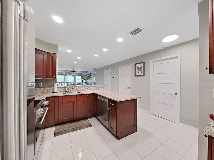 1802 Mariner Dr #30 photo 23