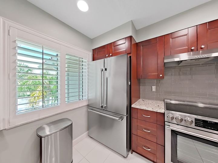 1802 Mariner Dr #30 photo 24